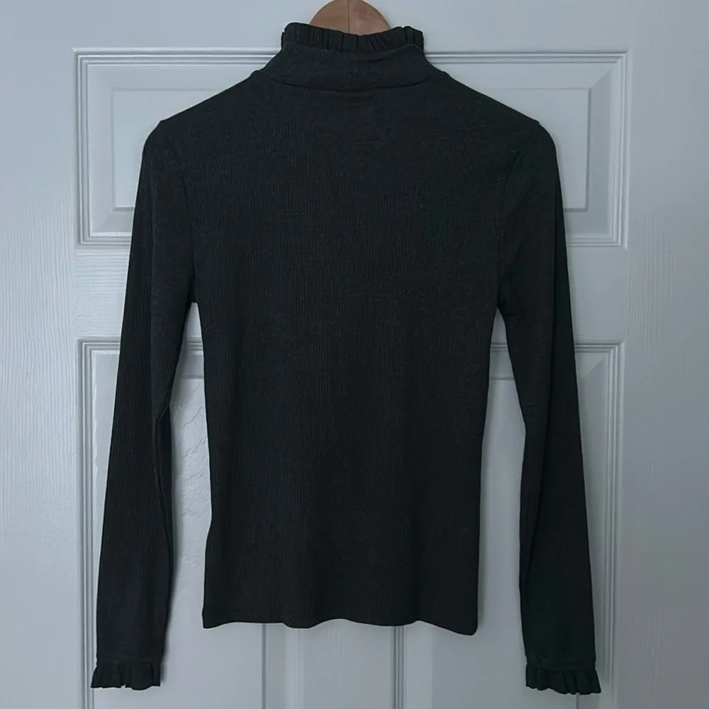 NWT J. Crew Vintage Rib Ruffle Mockneck T-shirt Dark Grey Small